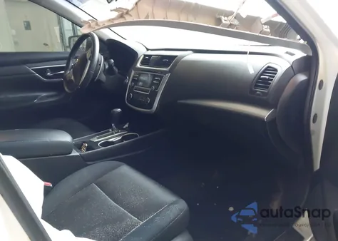 2017 Nissan Altima 2.5 Sr из США, поврежденный, VIN 1N4AL3AP8HC202030